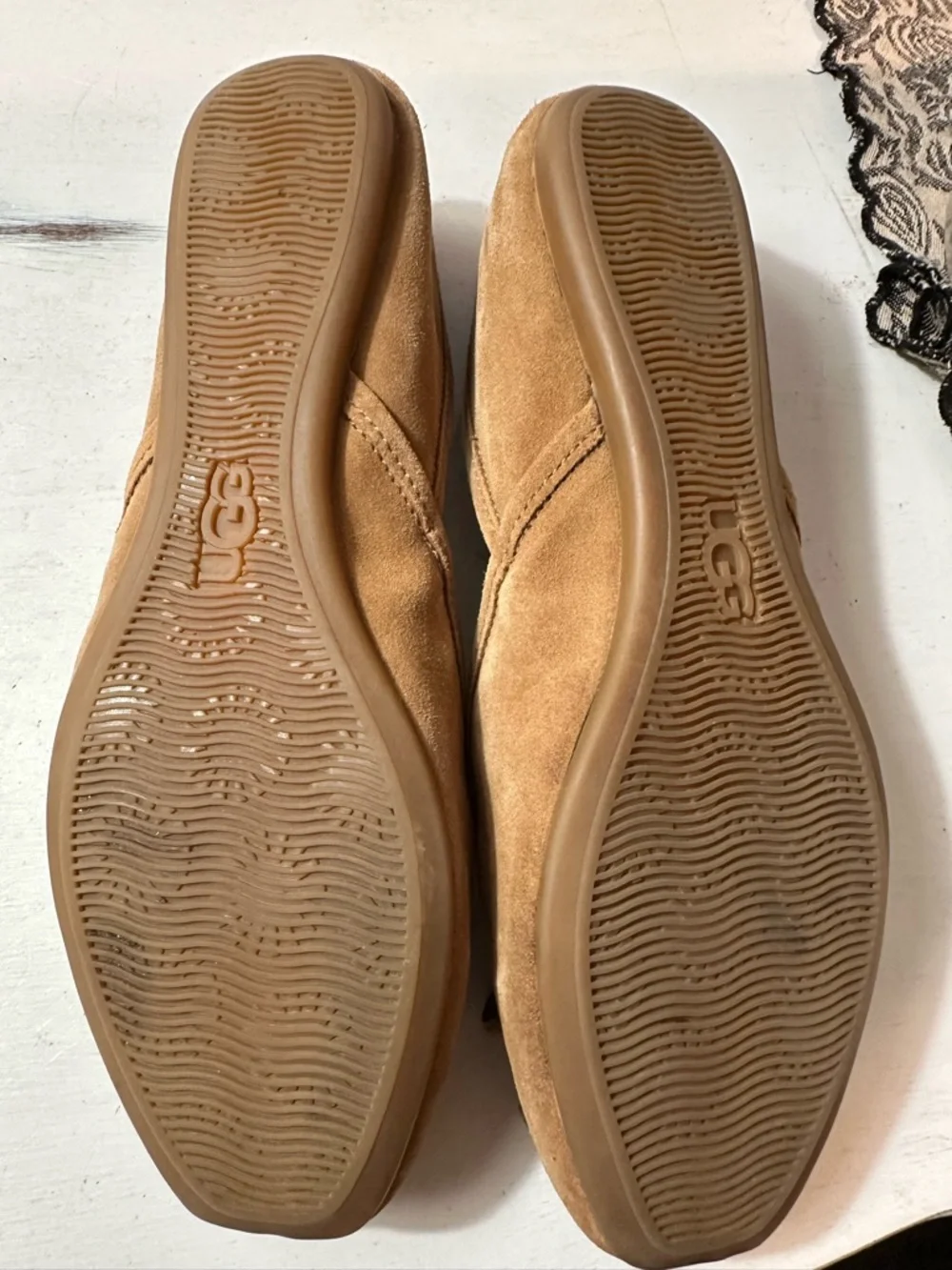 UGG Chestnut Suede Shearling Ballet Flats with Bow - Picture 5 of 11